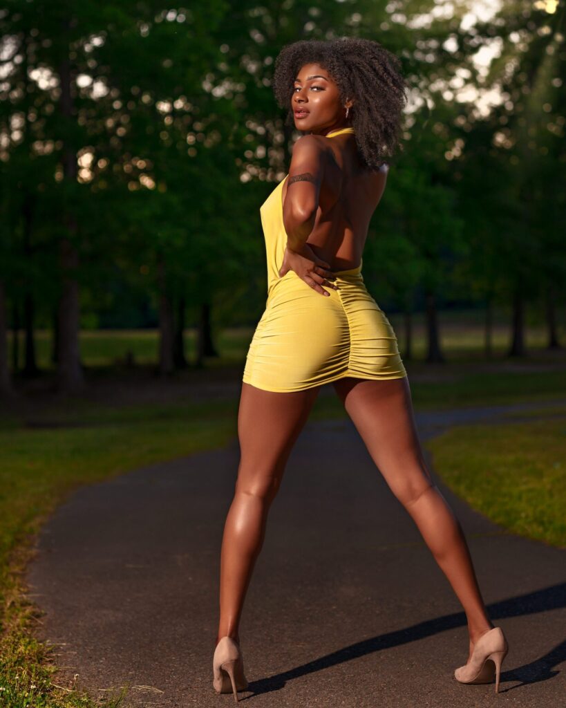 Glamour model portrait by glamour photographer Daring Leaderman (@ishootdopepics), 360ism Studios, Richmond VA